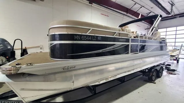 Slide: The Image of Apex Marine Avanti 825 2019 - 5