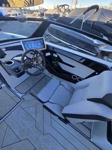 Slide: The Image of Yamaha 222XE 2024 - 8