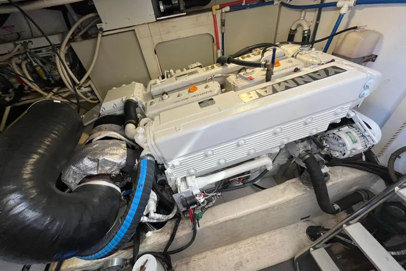 Slide: The Image of Engine room of a 2004 Sabre 42 Hardtop Express with Yanmar engine. - 28