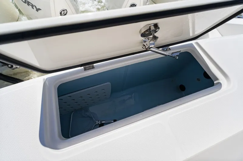 Slide: The Image of Boston Whaler 380 Outrage 2020 - 26