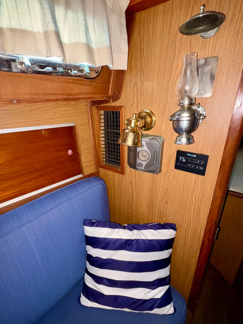 Slide: The Image of Allied Seawind MK II 1977 - 14