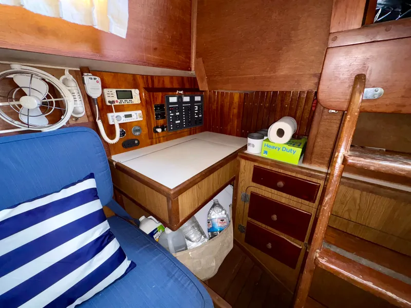 Slide: The Image of Allied Seawind MK II 1977 - 9