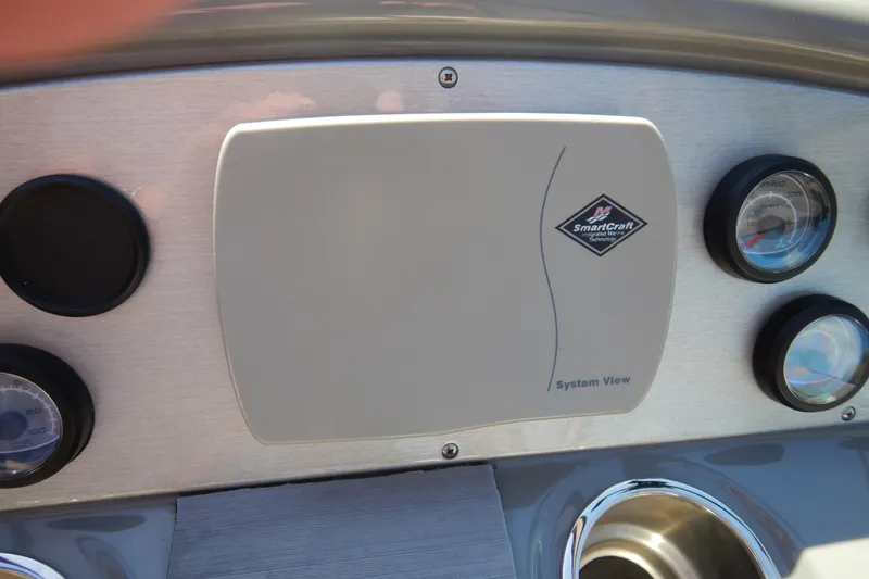 Slide: The Image of 2007 Cruisers 340 Express dashboard with SmartCraft display showing vessel status and gauges. - 21