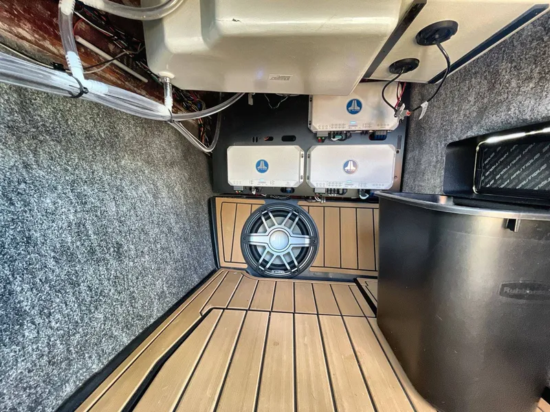 Slide: The Image of Nautique G23 2025 - 15