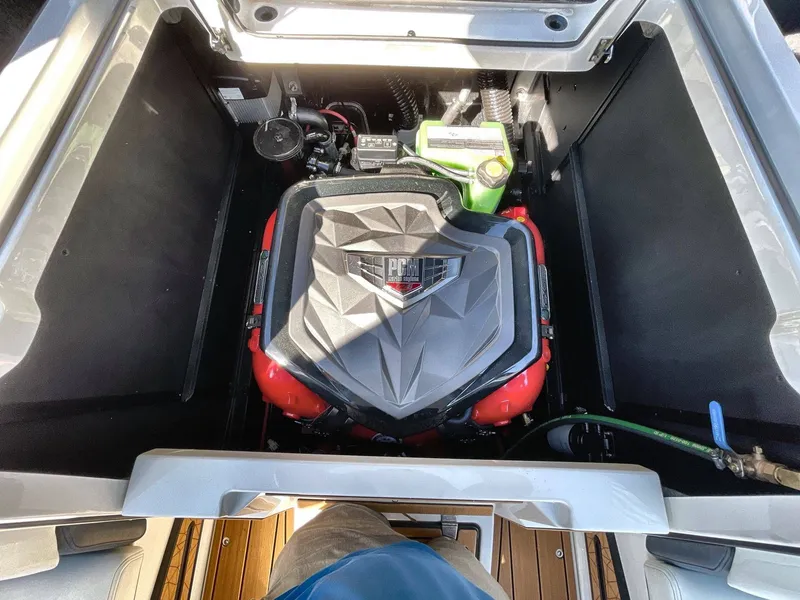 Slide: The Image of Nautique G23 2025 - 5