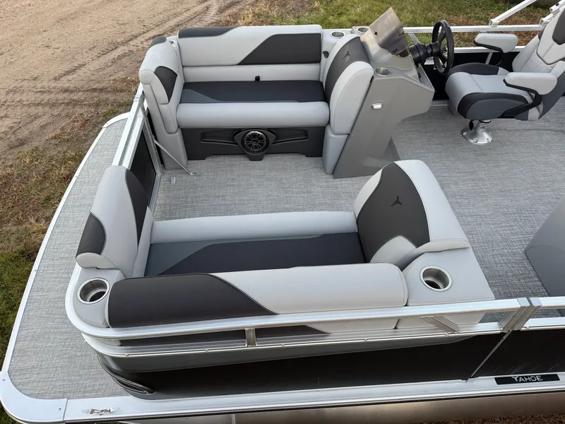 Slide: The Image of Tahoe Sport 2180 Swingback (VRB) & Honda 4-Stroke EFI 2026 - 3