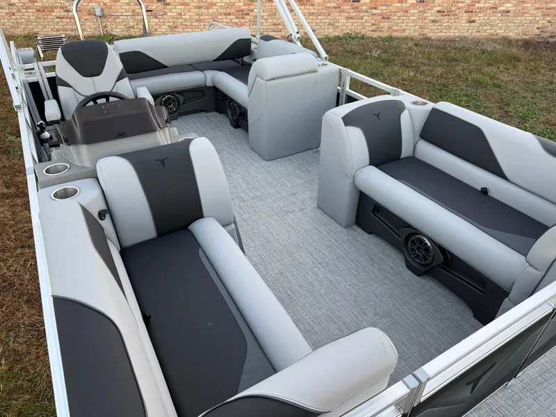 Slide: The Image of Tahoe Sport 2180 Swingback (VRB) & Honda 4-Stroke EFI 2026 - 36