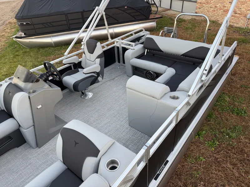 Slide: The Image of Tahoe Sport VRB 2180 Swingback & 4-Stroke $31995 2026 - 4