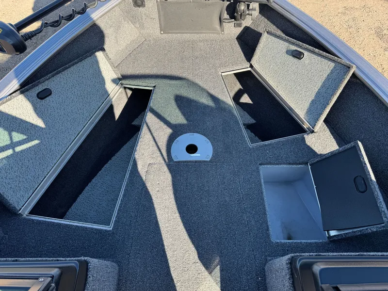 Slide: The Image of Lund 1875 Impact XS with 150HP Mercury Pro XS Fourstroke EFI 2021 - 10