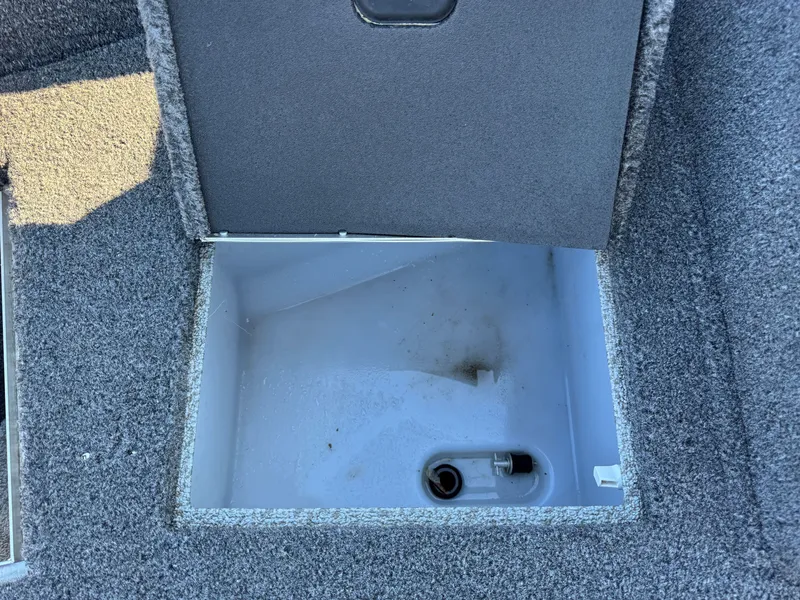 Slide: The Image of Lund 1875 Impact XS with 150HP Mercury Pro XS Fourstroke EFI 2021 - 11