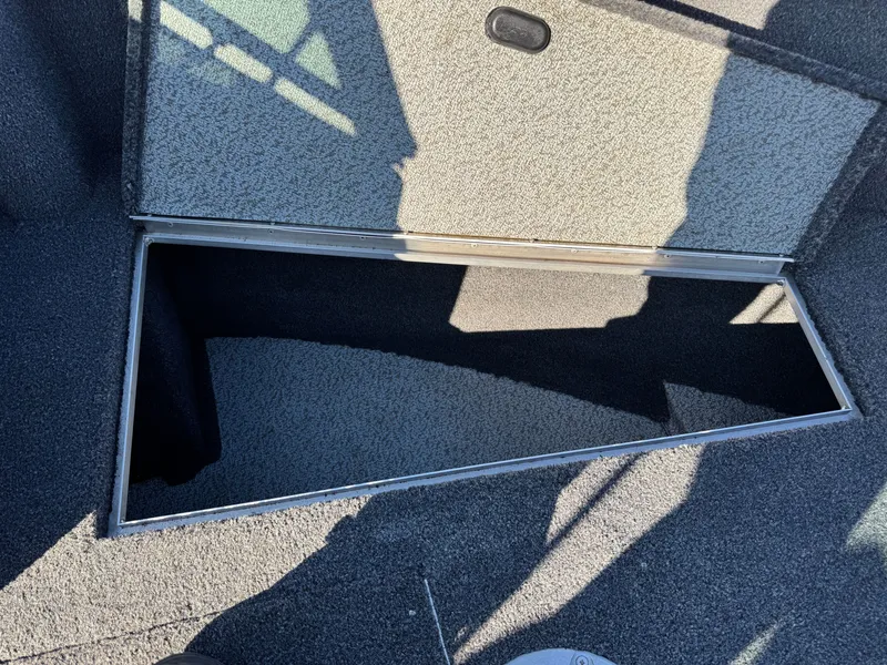 Slide: The Image of Lund 1875 Impact XS with 150HP Mercury Pro XS Fourstroke EFI 2021 - 13