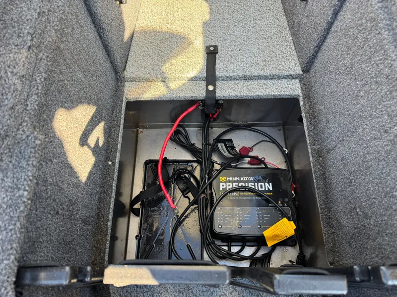 Slide: The Image of Lund 1875 Impact XS with 150HP Mercury Pro XS Fourstroke EFI 2021 - 17