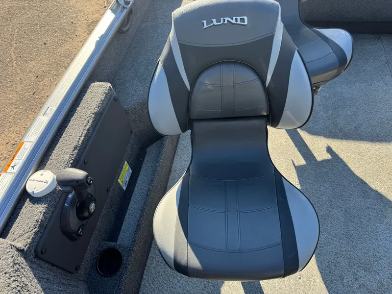 Slide: The Image of Lund 1875 Impact XS with 150HP Mercury Pro XS Fourstroke EFI 2021 - 21