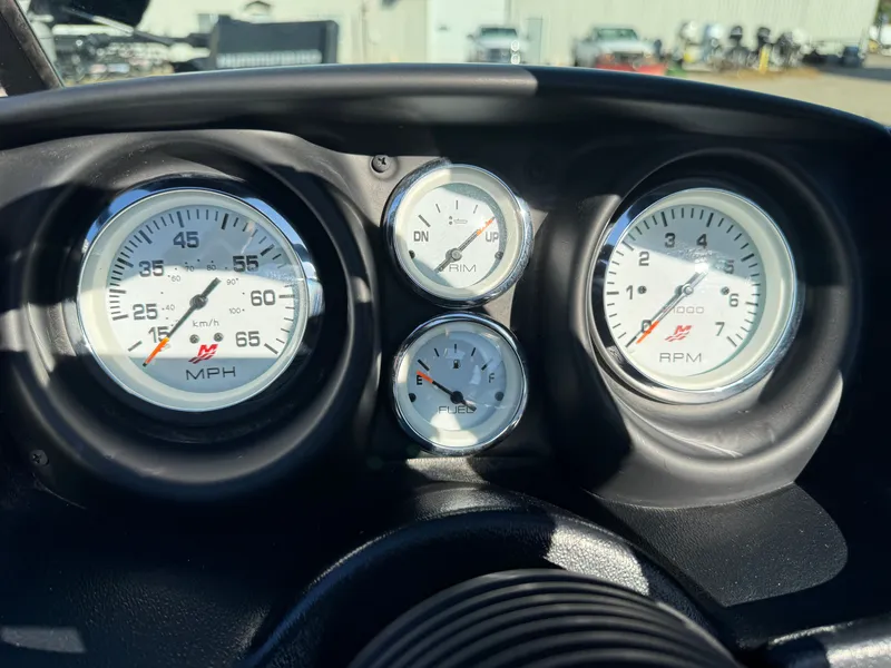 Slide: The Image of Lund 1875 Impact XS with 150HP Mercury Pro XS Fourstroke EFI 2021 - 24