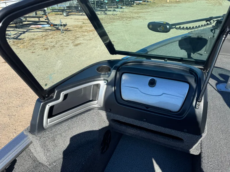 Slide: The Image of Lund 1875 Impact XS with 150HP Mercury Pro XS Fourstroke EFI 2021 - 29