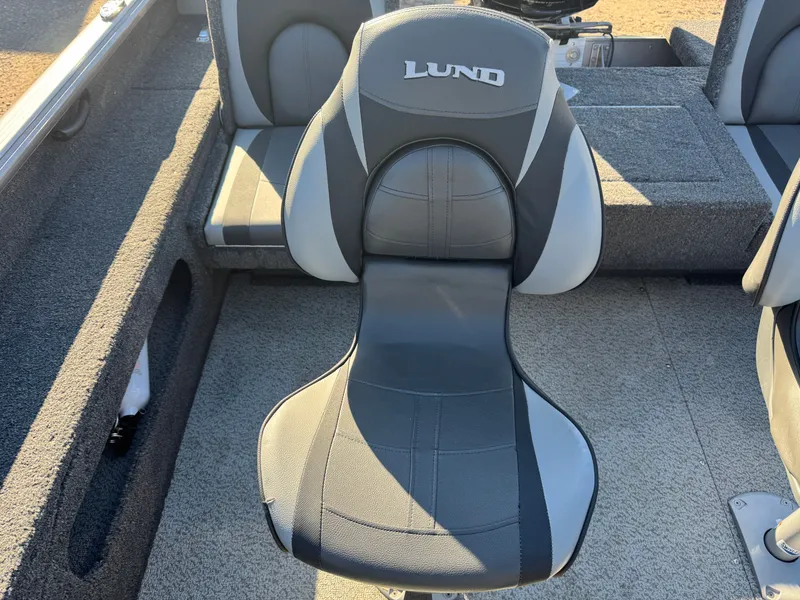 Slide: The Image of Lund 1875 Impact XS with 150HP Mercury Pro XS Fourstroke EFI 2021 - 34