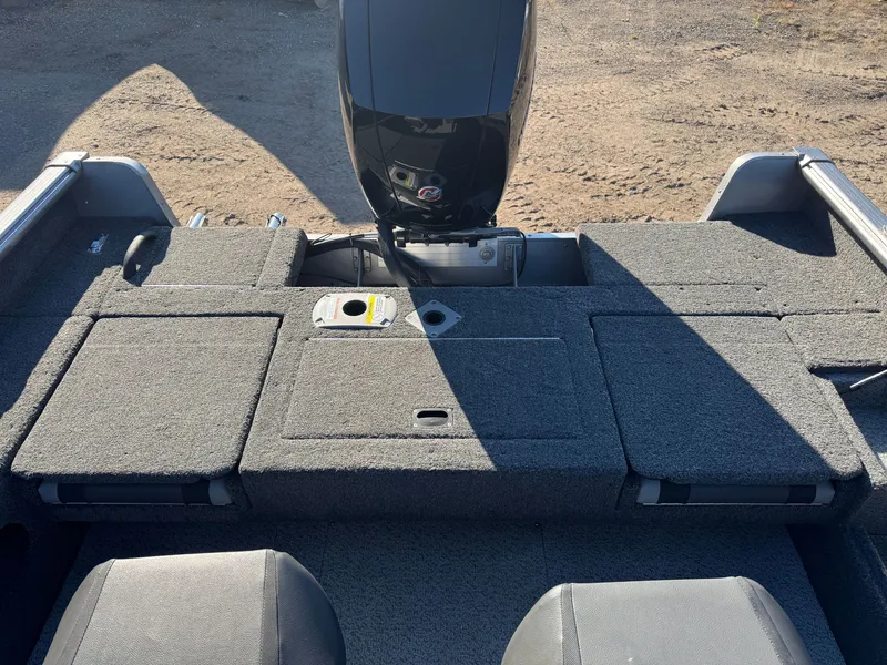 Slide: The Image of Lund 1875 Impact XS with 150HP Mercury Pro XS Fourstroke EFI 2021 - 40