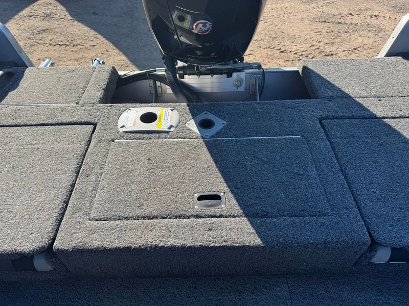 Slide: The Image of Lund 1875 Impact XS with 150HP Mercury Pro XS Fourstroke EFI 2021 - 42