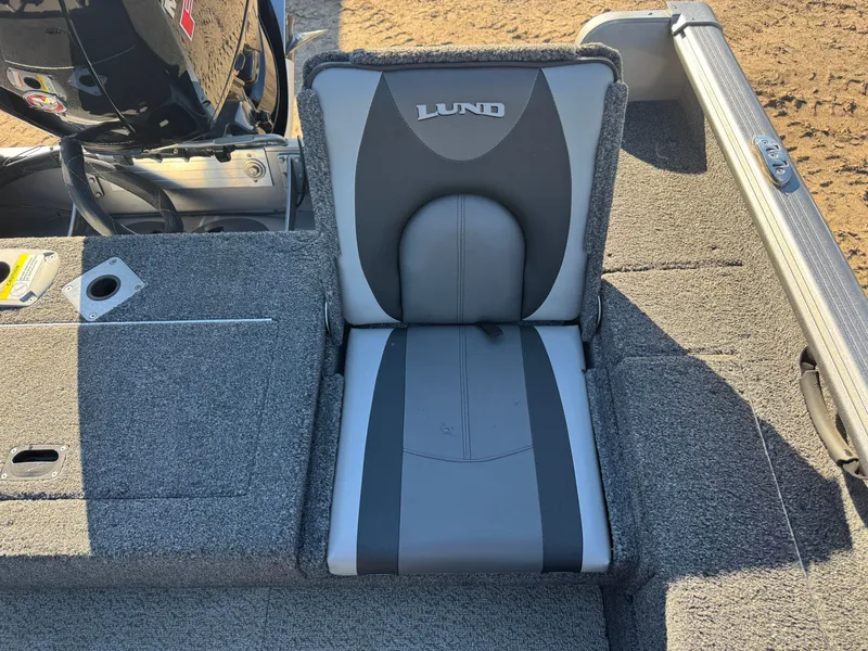 Slide: The Image of Lund 1875 Impact XS with 150HP Mercury Pro XS Fourstroke EFI 2021 - 46