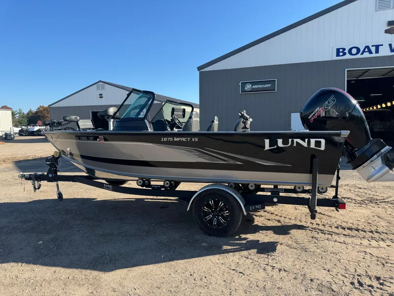 Slide: The Image of Lund 1875 Impact XS with 150HP Mercury Pro XS Fourstroke EFI 2021 - 60