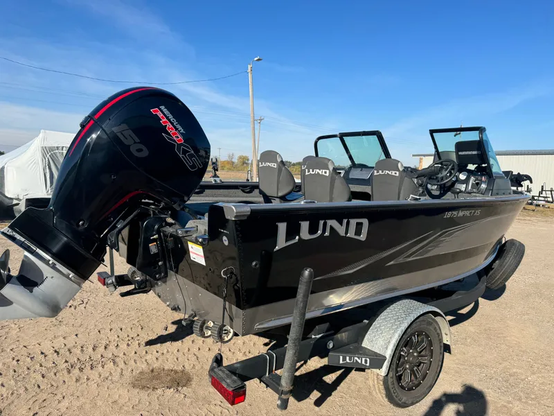 Slide: The Image of Lund 1875 Impact XS with 150HP Mercury Pro XS Fourstroke EFI 2021 - 64