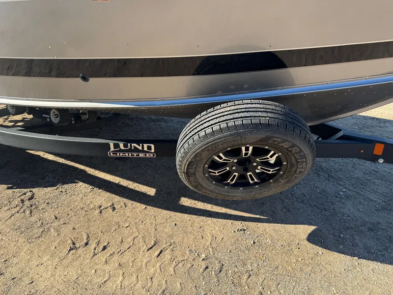 Slide: The Image of Lund 1875 Impact XS with 150HP Mercury Pro XS Fourstroke EFI 2021 - 73