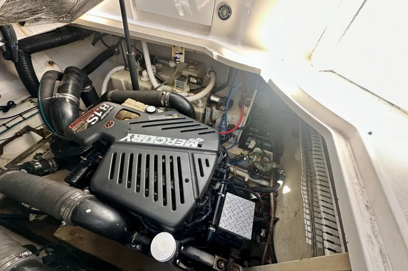 Slide: The Image of Engine compartment of 2008 Sea Ray 340 Sundancer with MerCruiser 8.1S engine. - 17