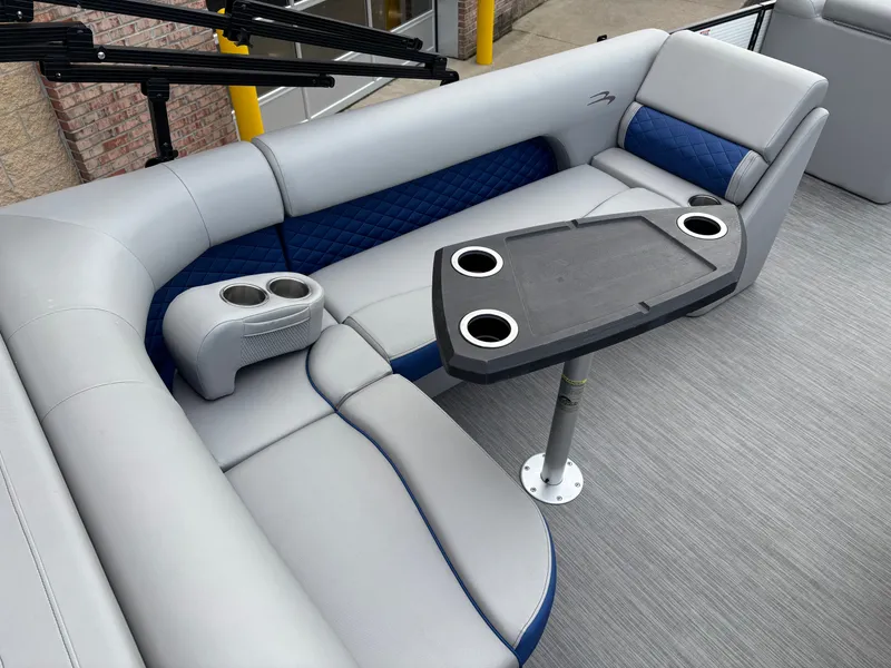 Slide: The Image of Bennington L23 2022 - 12