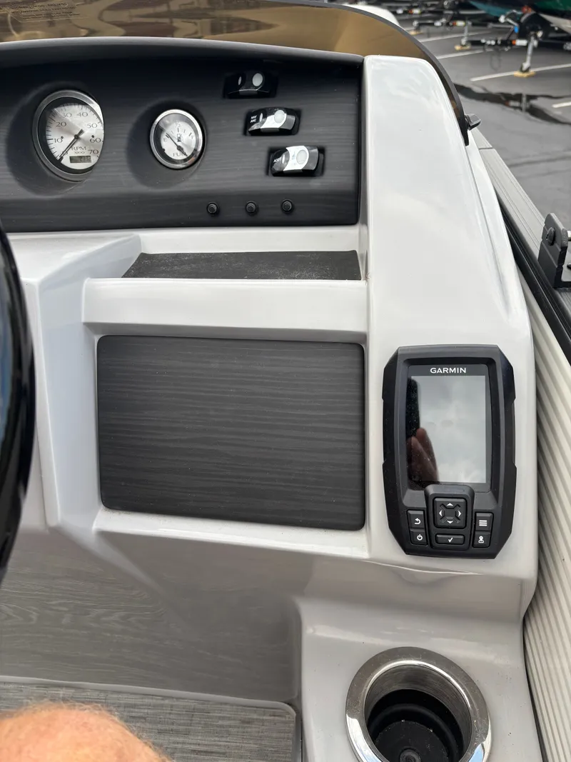 Slide: The Image of Bennington L23 2022 - 18