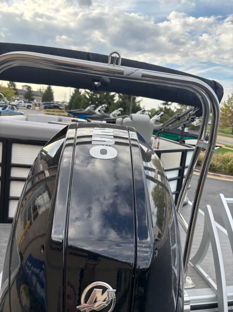 Slide: The Image of Bennington L23 2022 - 6