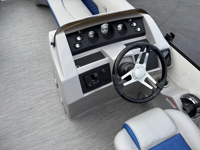 Slide: The Image of Bennington L23 2022 - 8