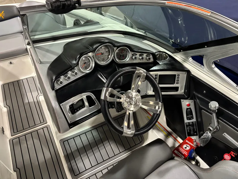 Slide: The Image of MasterCraft X2 2016 - 11