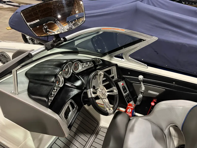 Slide: The Image of MasterCraft X2 2016 - 12