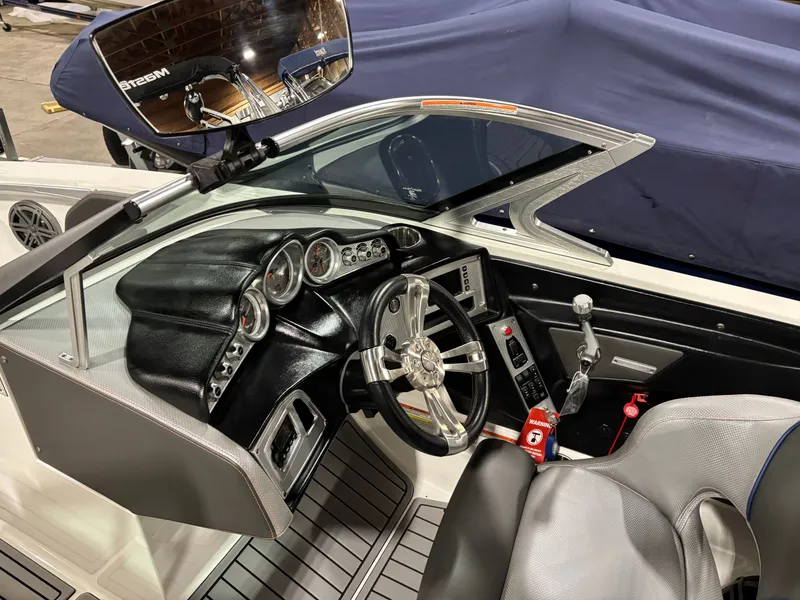 Slide: The Image of MasterCraft X2 2016 - 14