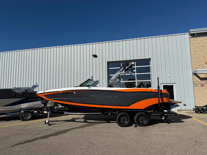 The Image of MasterCraft XT22 2019 - 1