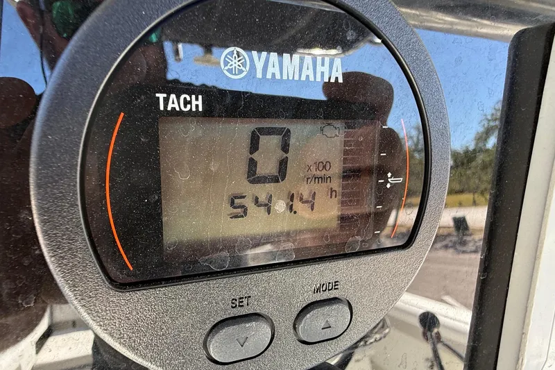 Slide: The Image of Yamaha tachometer displaying 54.1 hours on Parker 2100 Special Edition, 2022 model. - 14