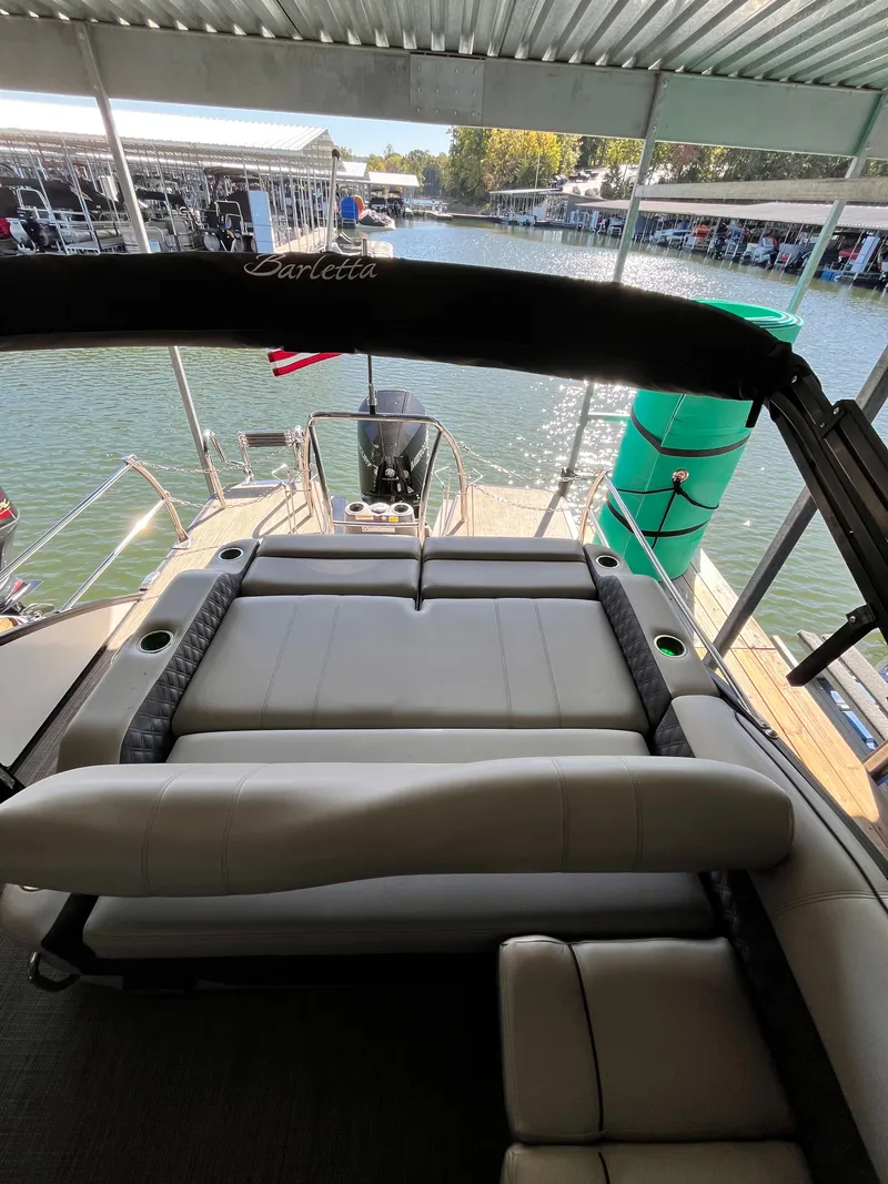 Slide: The Image of Barletta L25U 2019 - 14