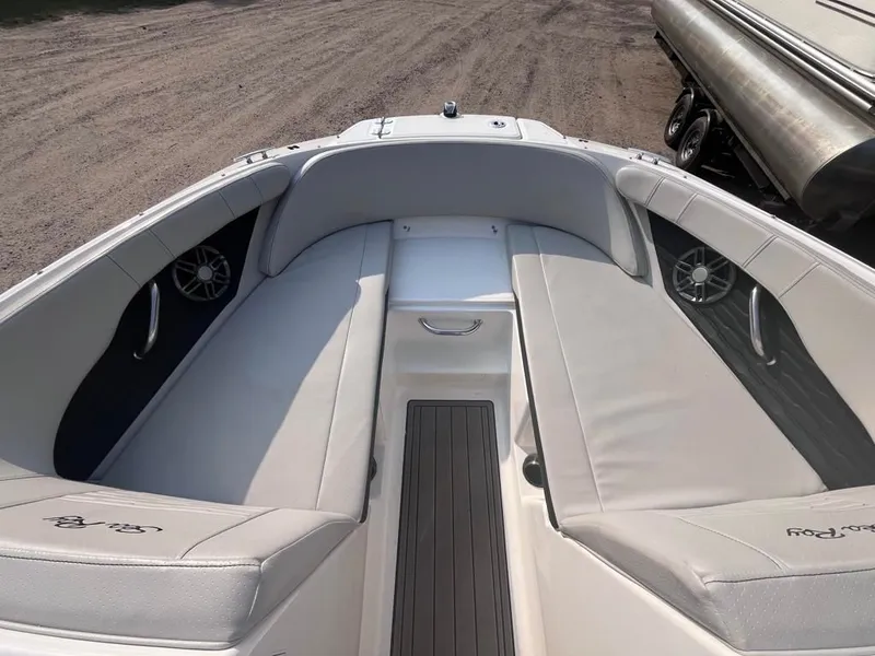 Slide: The Image of Sea Ray SPX 190 Outboard 2023 - 12