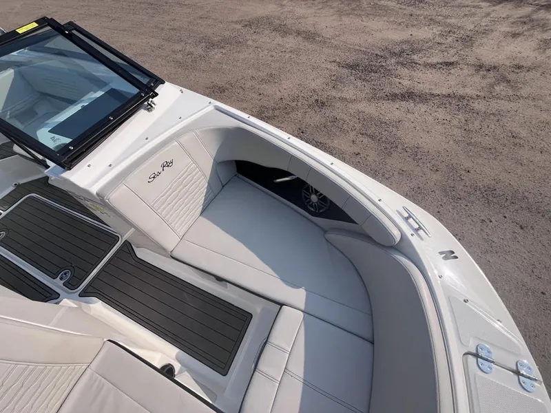 Slide: The Image of Sea Ray SPX 190 Outboard 2023 - 15