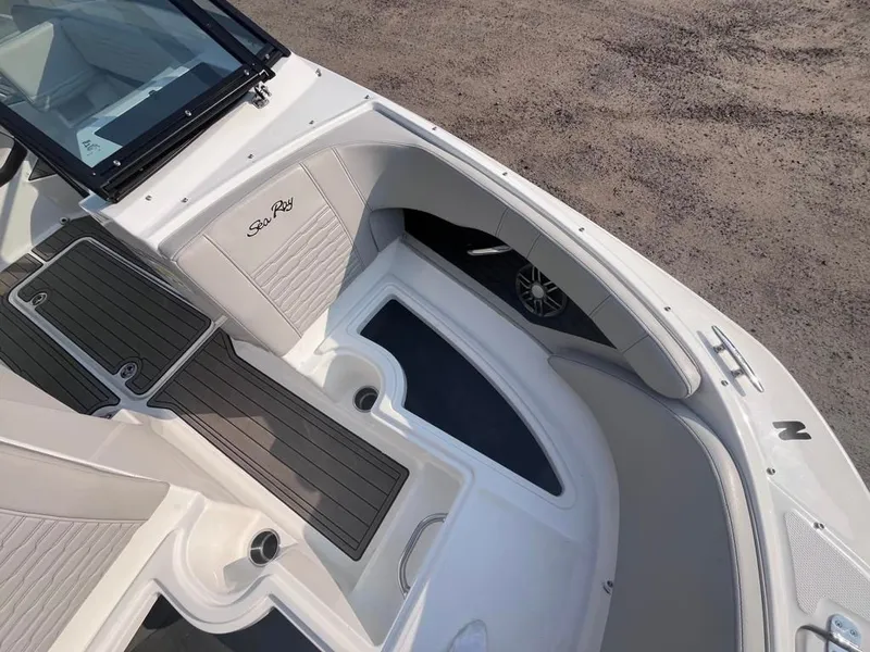 Slide: The Image of Sea Ray SPX 190 Outboard 2023 - 16