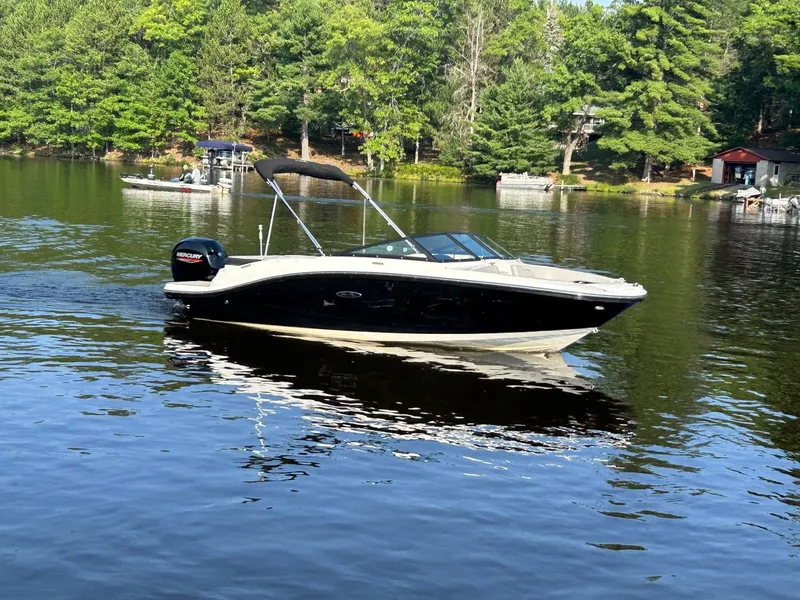 Slide: The Image of Sea Ray SPX 190 Outboard 2023 - 2