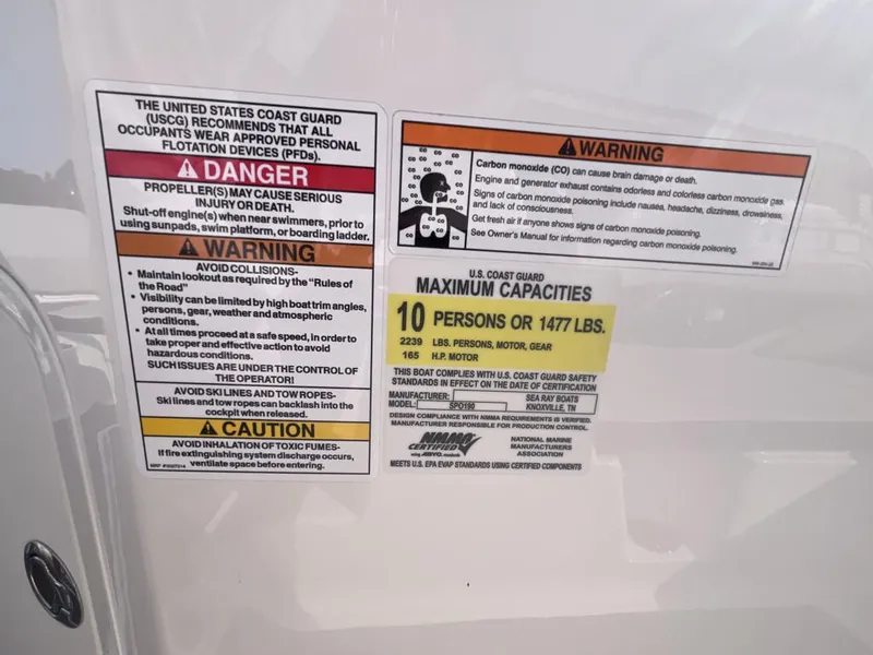 Slide: The Image of Sea Ray SPX 190 Outboard 2023 - 31