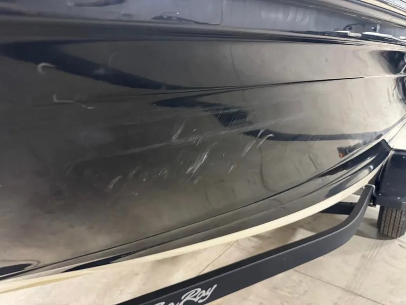 Slide: The Image of Sea Ray SPX 190 Outboard 2023 - 61