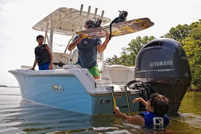 Slide: The Image of Sea Hunt Ultra 211 2017 - 3