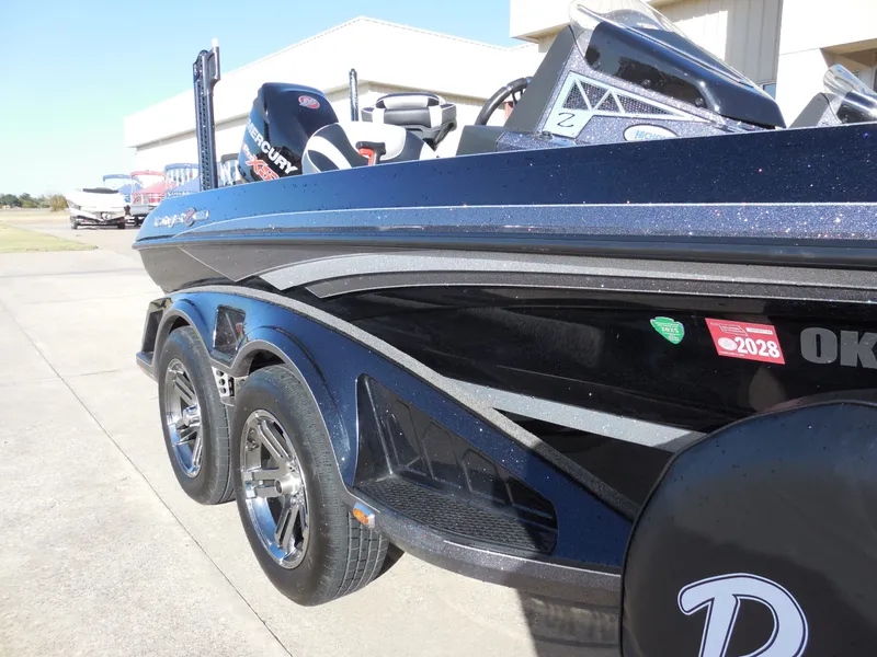 Slide: The Image of Ranger Boats Z520L 2018 - 3