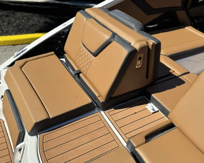 Slide: The Image of Yamaha 252SD 2026 - 11