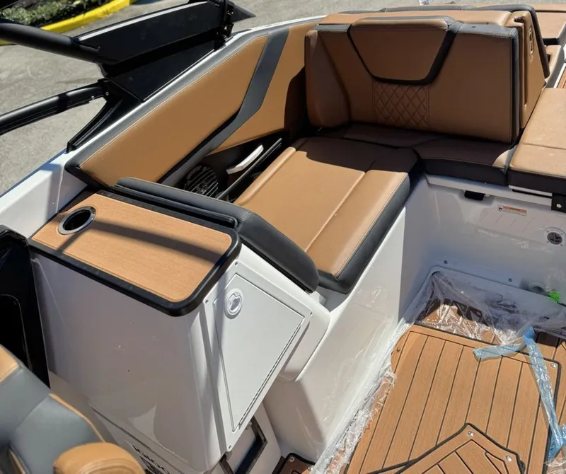 Slide: The Image of Yamaha 252SD 2026 - 13