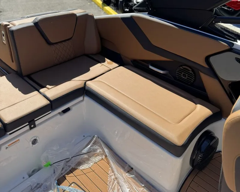 Slide: The Image of Yamaha 252SD 2026 - 14