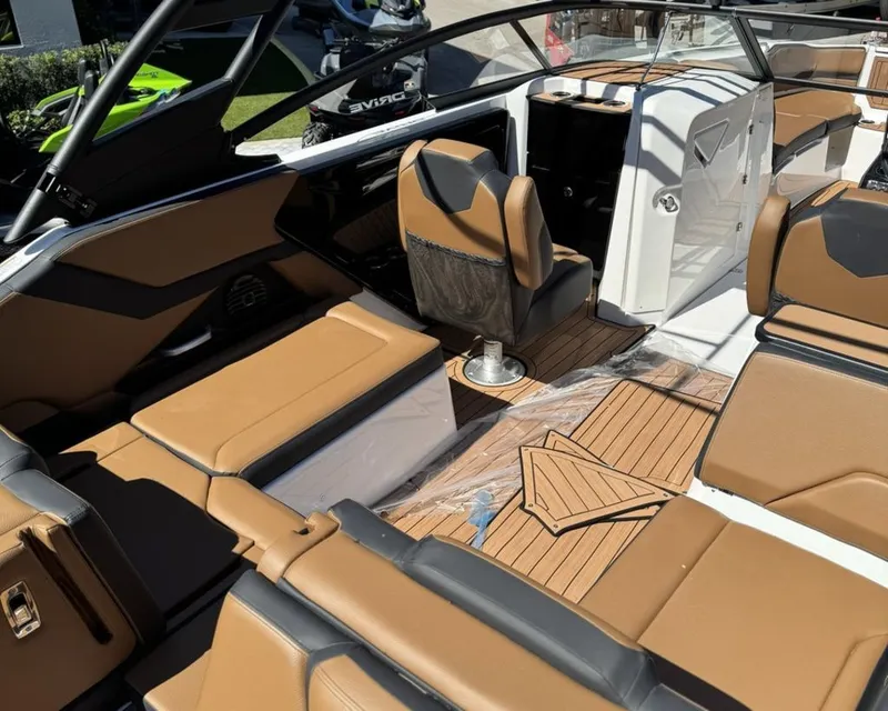 Slide: The Image of Yamaha 252SD 2026 - 15