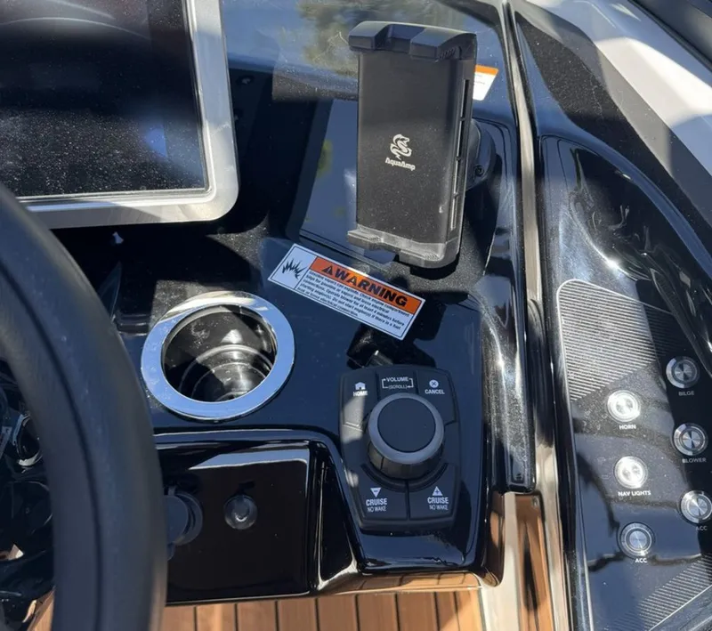 Slide: The Image of Yamaha 252SD 2026 - 21